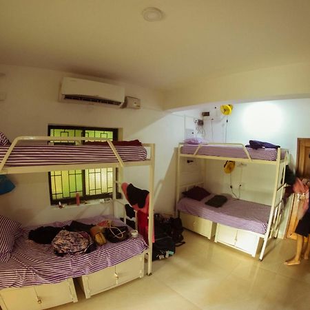 קנדולים Bonds Hostel מראה חיצוני תמונה