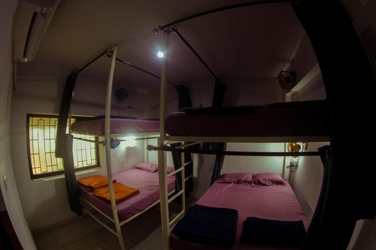 קנדולים Bonds Hostel מראה חיצוני תמונה